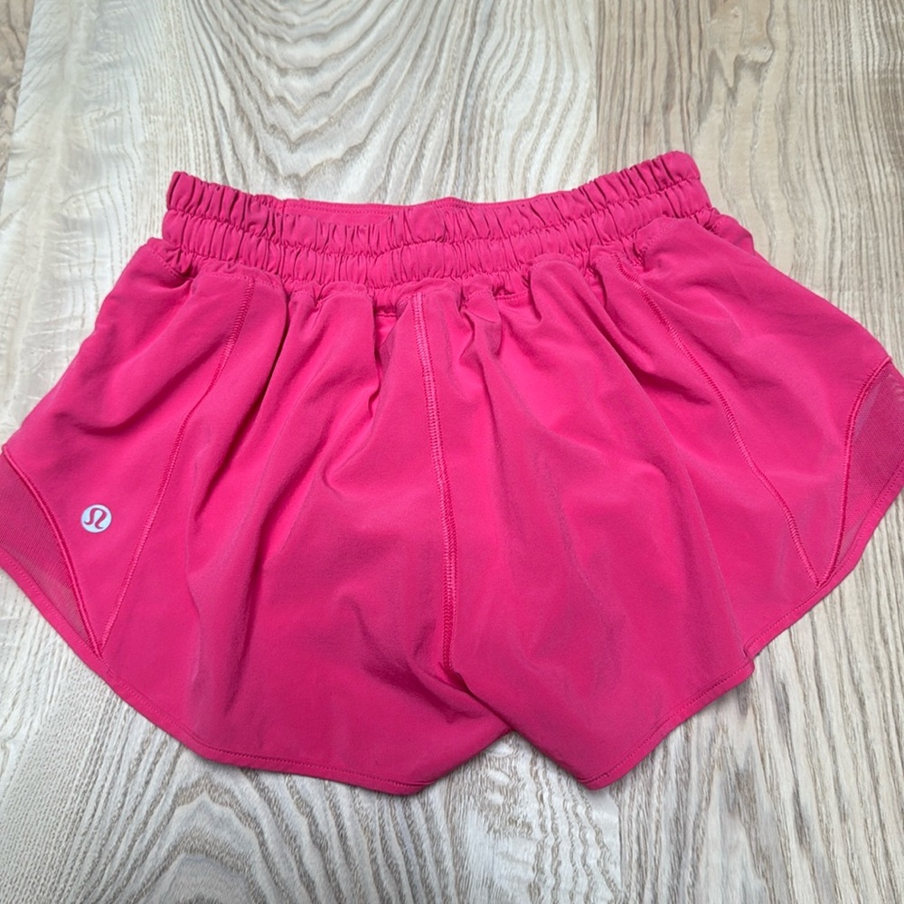 Lululemon 🩷Rarely worn.
Great quality. Sale 🔥🔥🔥
